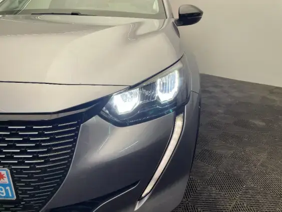 PEUGEOT 208 ELECTRIQUE II - voiture d'occasion - Photo 18