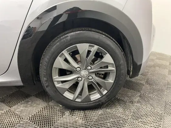 PEUGEOT 208 ELECTRIQUE II - voiture d'occasion - Photo 20