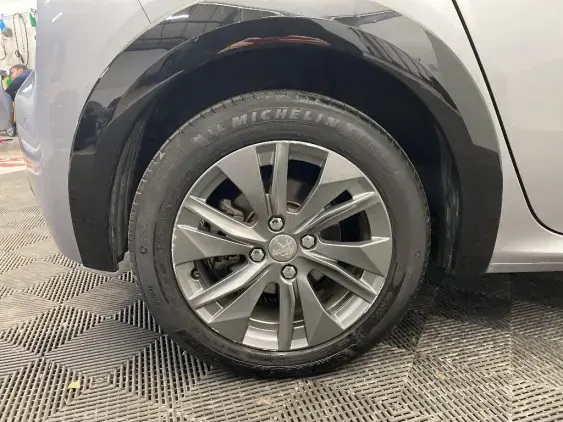 PEUGEOT 208 ELECTRIQUE II - voiture d'occasion - Photo 21