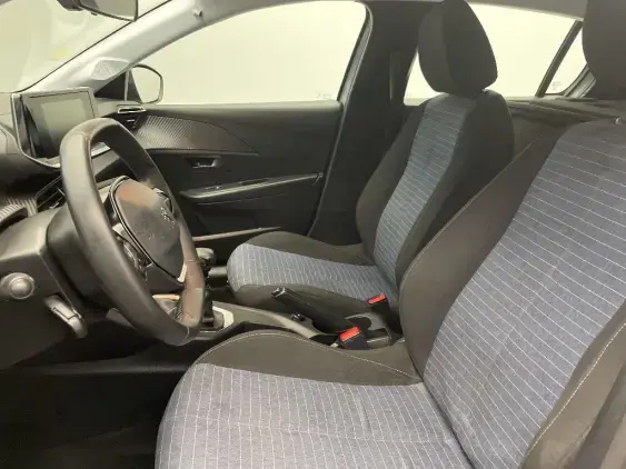 PEUGEOT 208 II - voiture d'occasion - Photo 14