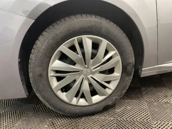 PEUGEOT 208 II - voiture d'occasion - Photo 18