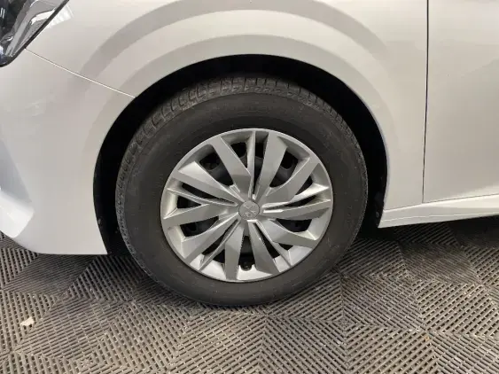 PEUGEOT 208 II - voiture d'occasion - Photo 18