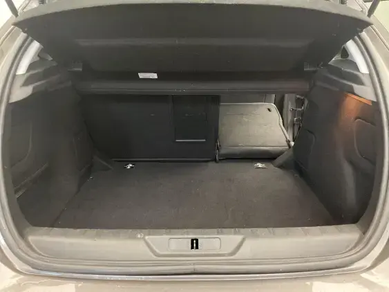 PEUGEOT 308 II - voiture d'occasion - Photo 16