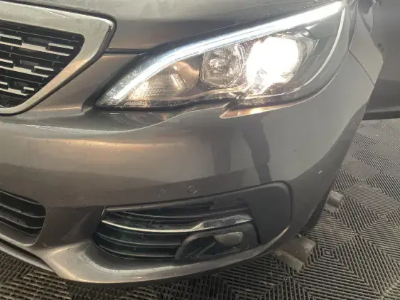 PEUGEOT 308 II - voiture d'occasion - Photo 21