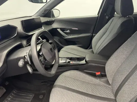 PEUGEOT 2008 II - voiture d'occasion - Photo 16