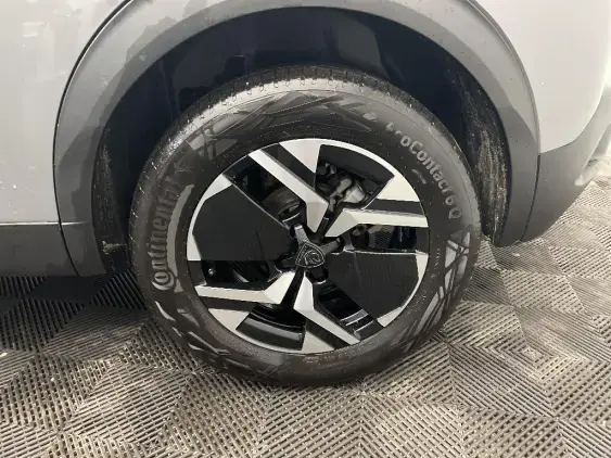 PEUGEOT 2008 II - voiture d'occasion - Photo 21