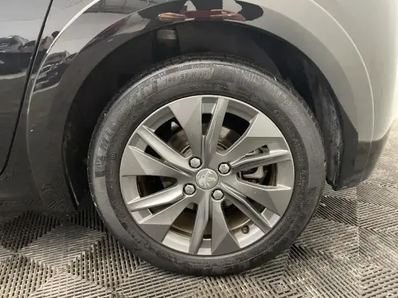 PEUGEOT 208 ELECTRIQUE II - voiture d'occasion - Photo 21