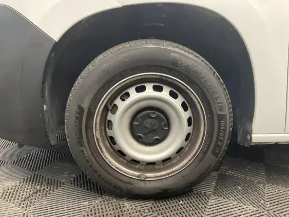 PEUGEOT PARTNER III - voiture d'occasion - Photo 19