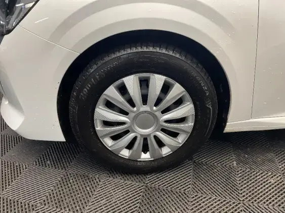 PEUGEOT 208 II - voiture d'occasion - Photo 18