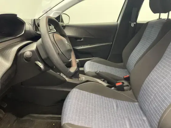 PEUGEOT 208 II - voiture d'occasion - Photo 14