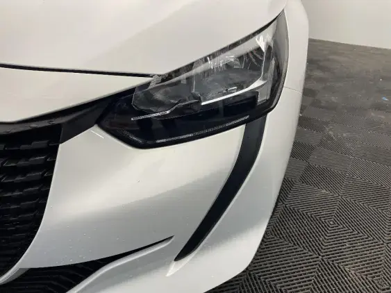 PEUGEOT 208 II - voiture d'occasion - Photo 16