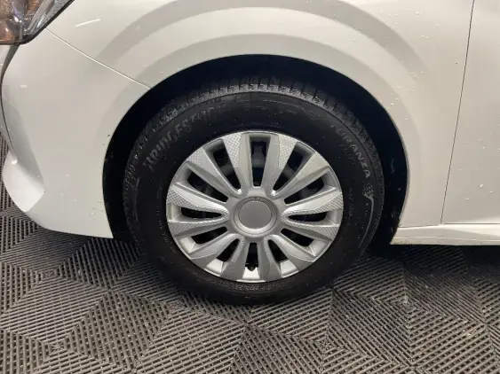 PEUGEOT 208 II - voiture d'occasion - Photo 18