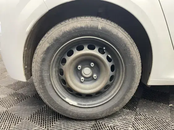 PEUGEOT 208 II - voiture d'occasion - Photo 21