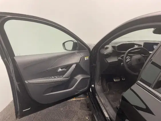 PEUGEOT 208 II - voiture d'occasion - Photo 17