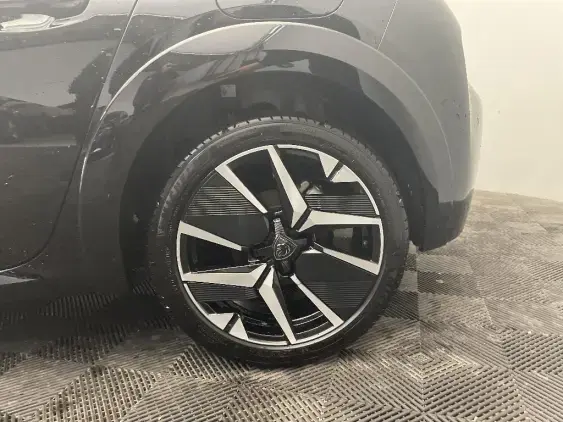 PEUGEOT 208 II - voiture d'occasion - Photo 21