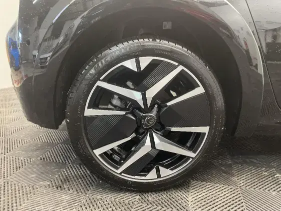 PEUGEOT 208 II - voiture d'occasion - Photo 22