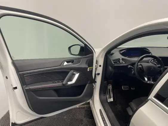 PEUGEOT 308 II - voiture d'occasion - Photo 17