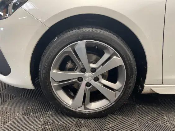 PEUGEOT 308 II - voiture d'occasion - Photo 20