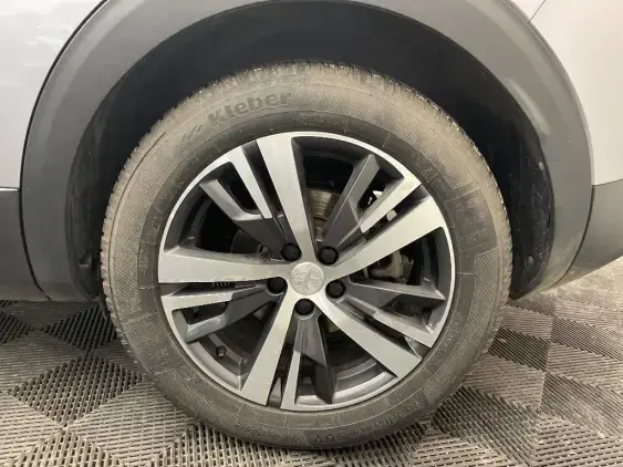 PEUGEOT 3008 II - voiture d'occasion - Photo 23