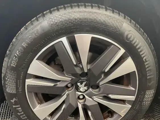 PEUGEOT 2008 - voiture d'occasion - Photo 19