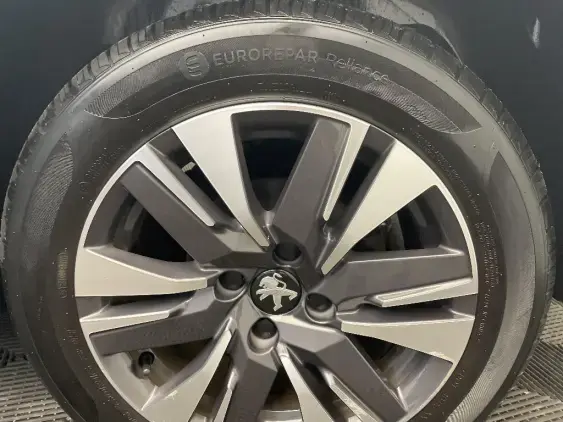 PEUGEOT 2008 - voiture d'occasion - Photo 20