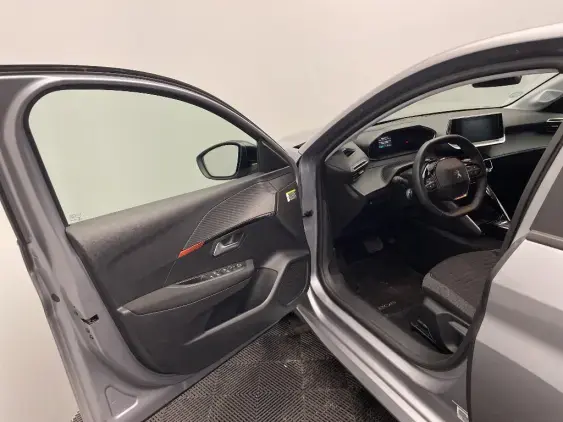 PEUGEOT 208 ELECTRIQUE II - voiture d'occasion - Photo 17