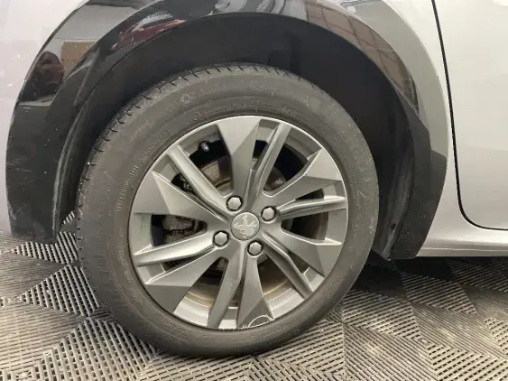 PEUGEOT 208 ELECTRIQUE II - voiture d'occasion - Photo 22