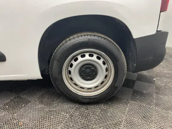 PEUGEOT PARTNER III - voiture d'occasion - Photo 23