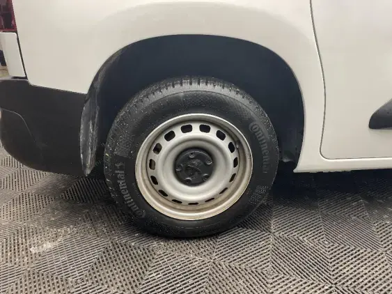 PEUGEOT PARTNER III - voiture d'occasion - Photo 24