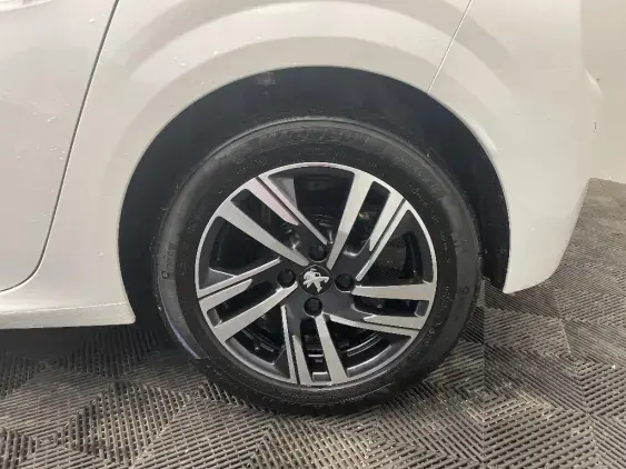 PEUGEOT 208 BUSINESS R II - voiture d'occasion - Photo 21