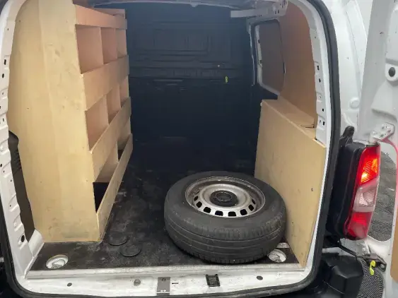 PEUGEOT PARTNER III - voiture d'occasion - Photo 16