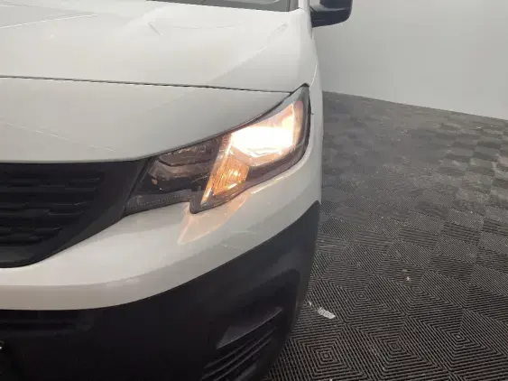 PEUGEOT PARTNER III - voiture d'occasion - Photo 22