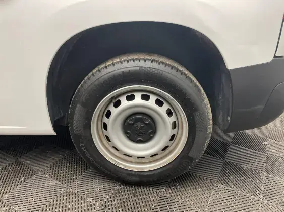 PEUGEOT PARTNER III - voiture d'occasion - Photo 24