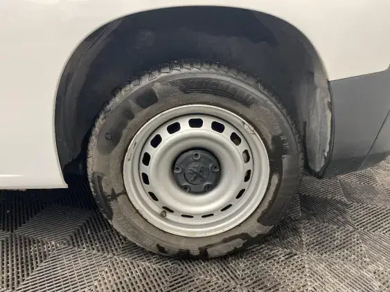 PEUGEOT PARTNER III - voiture d'occasion - Photo 21