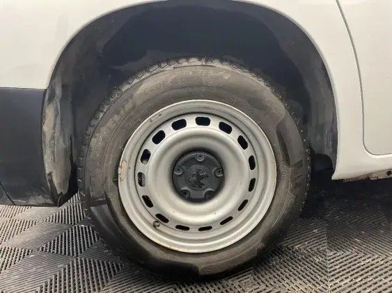 PEUGEOT PARTNER III - voiture d'occasion - Photo 22