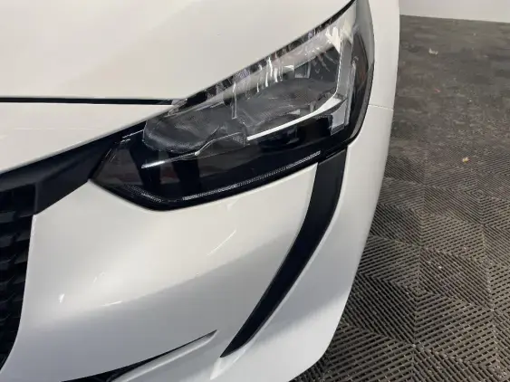 PEUGEOT 208 II - voiture d'occasion - Photo 15