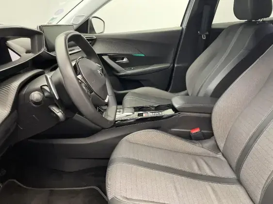 PEUGEOT 2008 II - voiture d'occasion - Photo 16