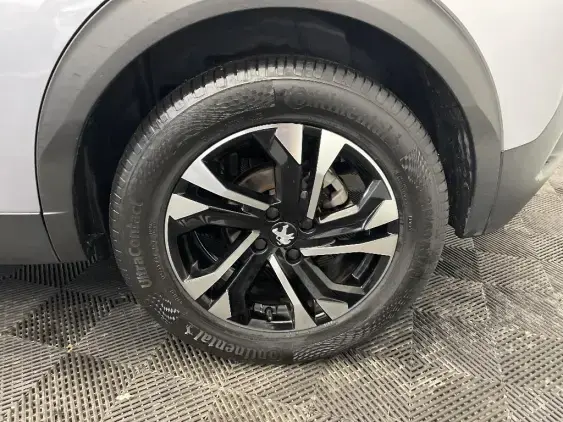 PEUGEOT 2008 II - voiture d'occasion - Photo 21