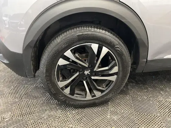 PEUGEOT 2008 II - voiture d'occasion - Photo 22