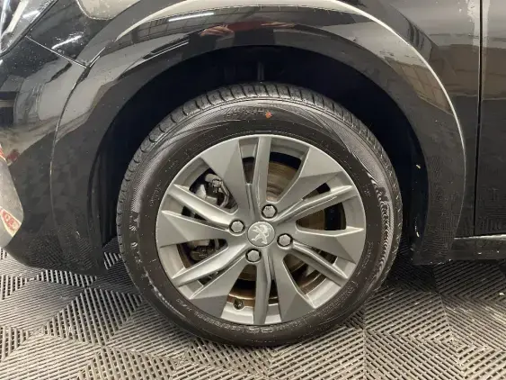 PEUGEOT 208 ELECTRIQUE II - voiture d'occasion - Photo 20