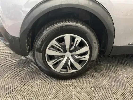 PEUGEOT 2008 II - voiture d'occasion - Photo 22