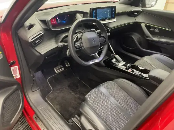 PEUGEOT 2008 II - voiture d'occasion - Photo 17