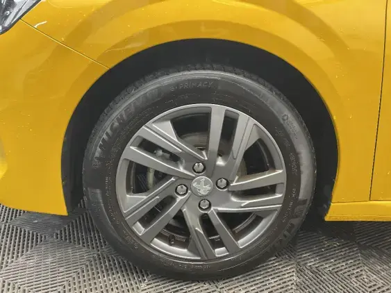 PEUGEOT 208 BUSINESS R II - voiture d'occasion - Photo 20