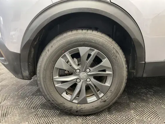 PEUGEOT 2008 II - voiture d'occasion - Photo 20