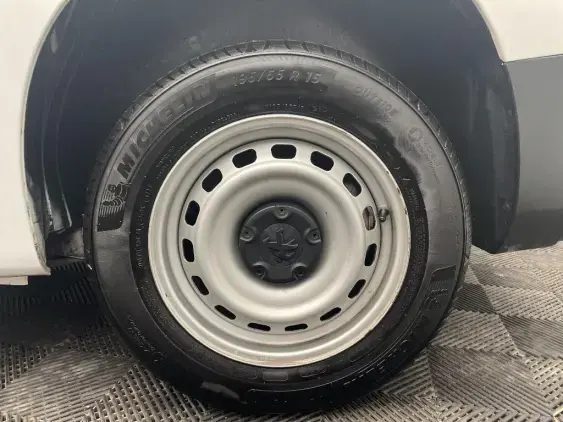 PEUGEOT PARTNER III - voiture d'occasion - Photo 19