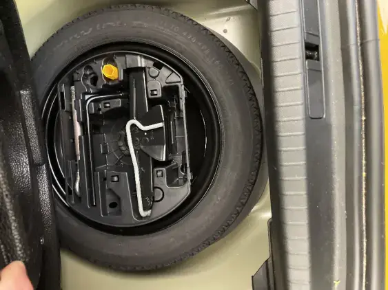 PEUGEOT 208 BUSINESS R II - voiture d'occasion - Photo 17