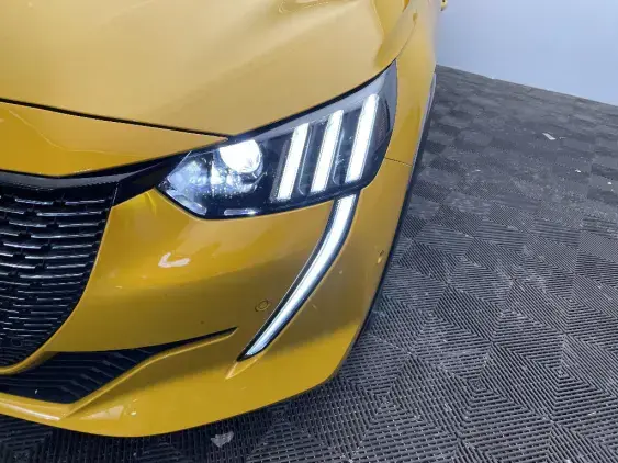 PEUGEOT 208 BUSINESS R II - voiture d'occasion - Photo 22