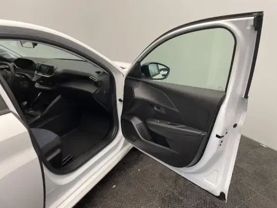 PEUGEOT 208 II - voiture d'occasion - Photo 18