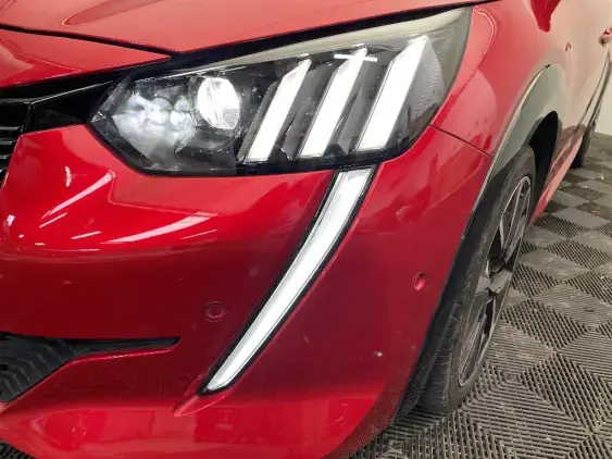 PEUGEOT 208 BUSINESS R II - voiture d'occasion - Photo 21