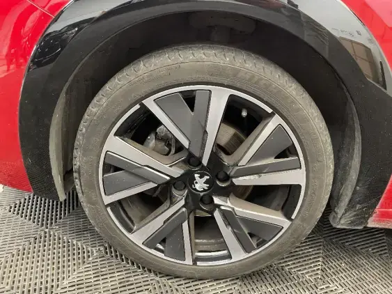 PEUGEOT 208 BUSINESS R II - voiture d'occasion - Photo 22